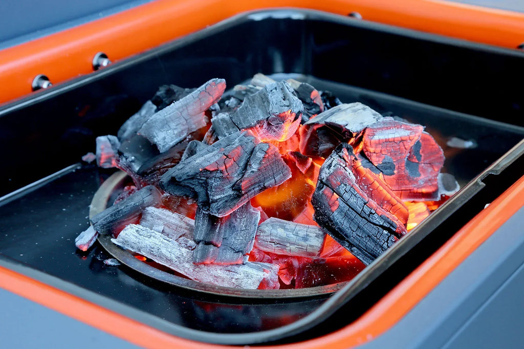 2026 Grill Węglowy z Zapłonem Elektrycznym – Szybki Zapłon Płomienia 1400W Fast Flame Ignition™ – Zawiera Rożen Obrotowy (15 kg) i Stojak